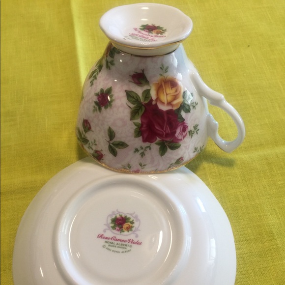 new england jewelry designs Other - 2 set of mix Match fine china tea cups.